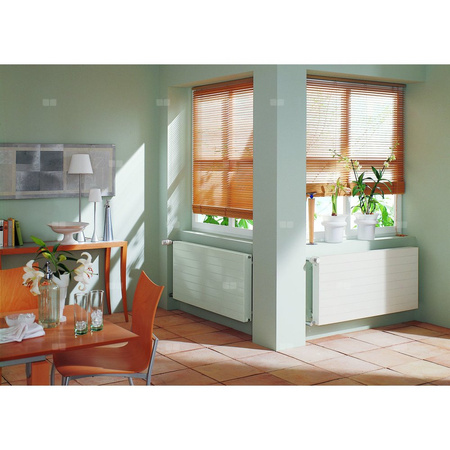 Grzejnik płytowy typ 22 KERMI HHN, z osłonami wym. 840 x 1500 mm, kolor biały, moc 3011 W