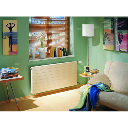 Grzejnik płytowy typ 22 KERMI HHN, z osłonami wym. 770 x 1400 mm, kolor biały, moc 2720 W