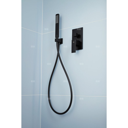 Zestaw natryskowy LOGON podtynkowy z baterią 3 funkcyjną, czarny